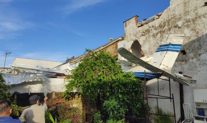Avião turboélice que caiu sobre casas em Goiânia nesta quarta-feira (22)