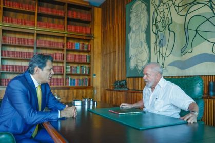 Fernando Haddad e Lula em reunião sobre nova regra fiscal - 29/3/23
