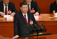Xi Jinping promete fazer das forças armadas da China uma “grande muralha de aço”