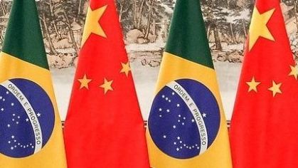 Bandeiras de Brasil e China