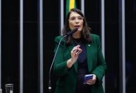 Bia Kicis elogia indicação de Lula para PGR
