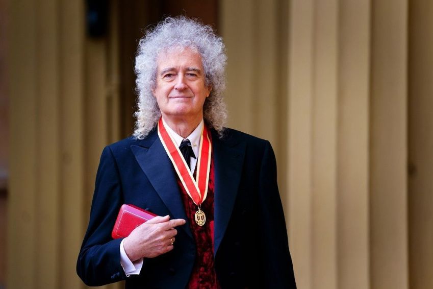 Brian May foi condecorado como Sir, cavaleiro do Reino Unido Victoria Jones - WPA Pool/Getty Images) /