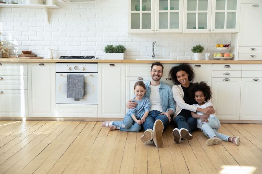 / Dicas de como ter uma autoestima elevada - Imagem: Shutterstock / Fizkes;