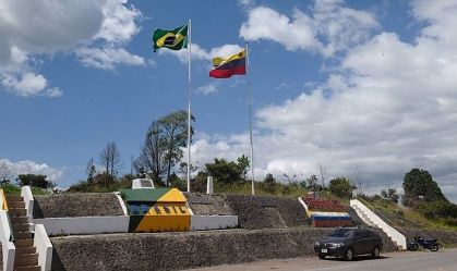 Fronteira com a Venezuela "está dentro da normalidade", afirma comandante do Exército