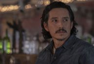 Ator de Tommy, de The Last of Us, fala à CNN sobre final da temporada: “Não culpo Joel”