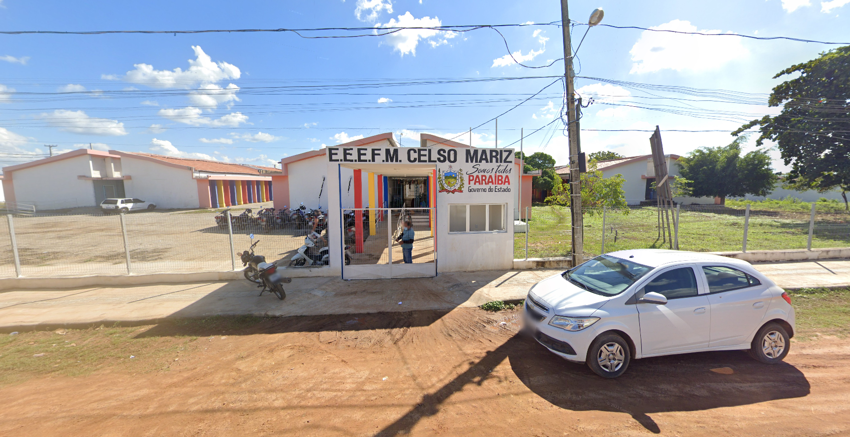 Fachada da Escola Estadual Celso Mariz, em Sousa (PB)