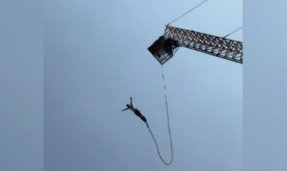 Turista sobrevive a queda de bungee jump na Tailândia após corda arrebentar