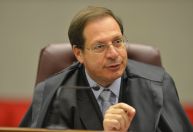 “Continuamos nos dando bem, com pontos de vista diferentes”, diz Salomão após crítica de Barroso