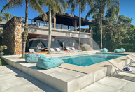 Ilha frequentada por artistas está à venda em Angra dos Reis por R$ 74 milhões