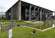 Comissão de Segurança Pública da Câmara aprova convocar ministros da Justiça e do GSI