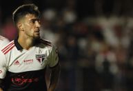 São Paulo rescinde contrato com atacante Pedrinho