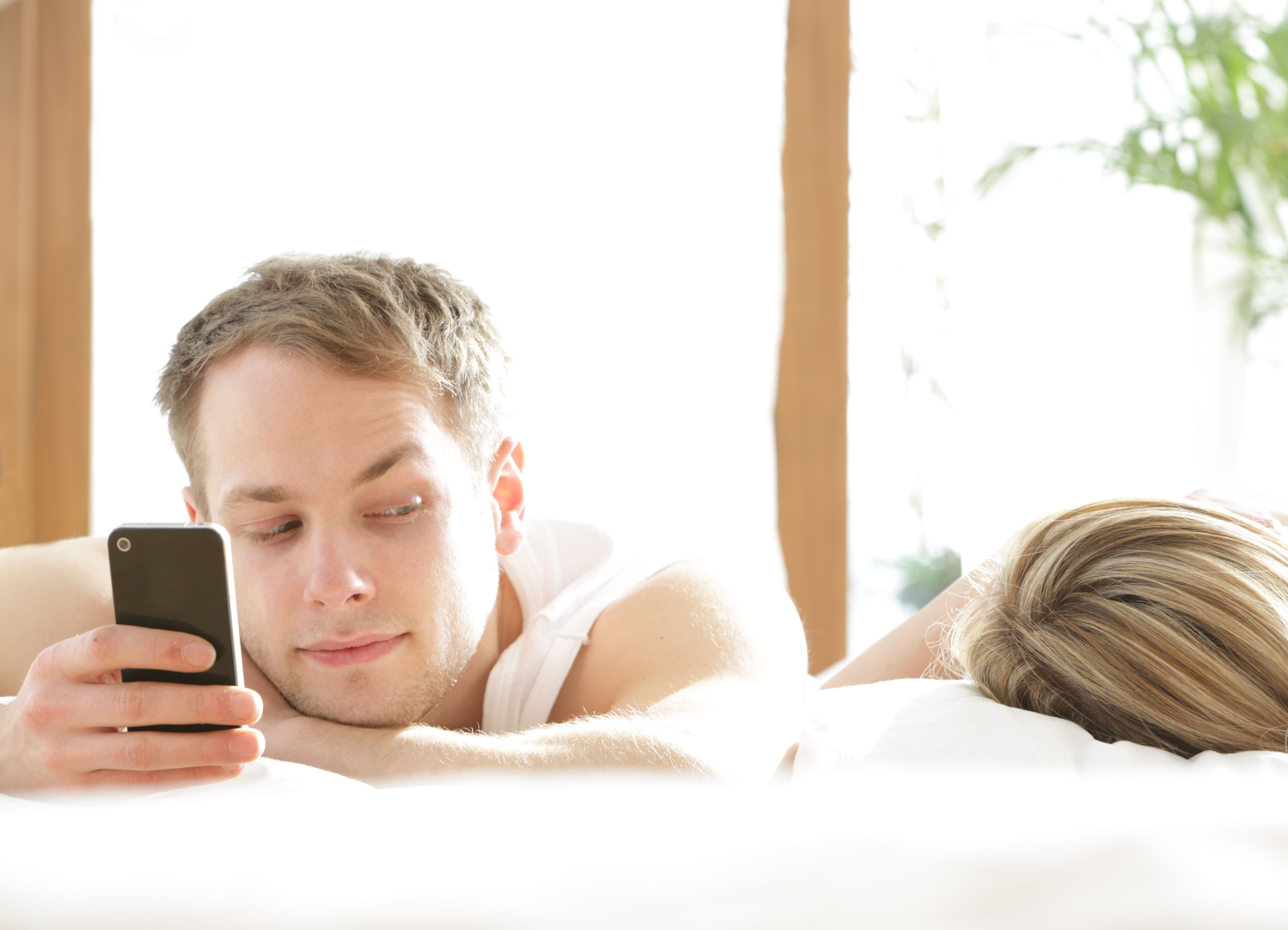relacionamento | comportamento | namoro | casamento | traição | mentira | celular