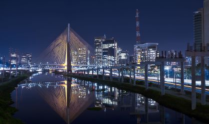 Poluição luminosa das grandes cidades afeta a observação astronômica