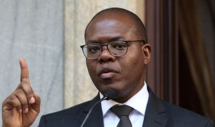 Denúncias de assédio: Almeida diz que acusações não têm “materialidade” e objetivo é “bloquear” o futuro dele