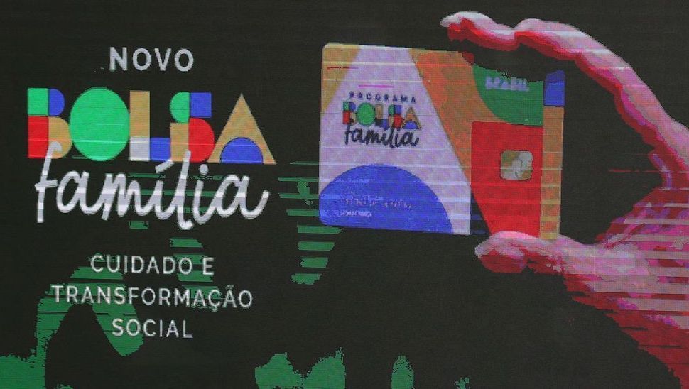 AGU pede que STF reconheça que reajuste do Bolsa Família é constitucional