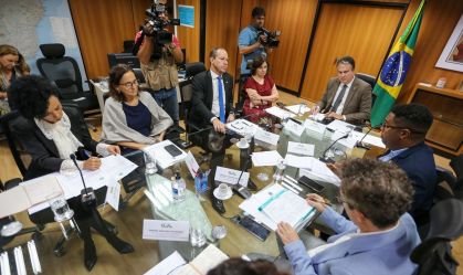 Grupo interministerial estuda criar disque denúncia contra violência nas escolas