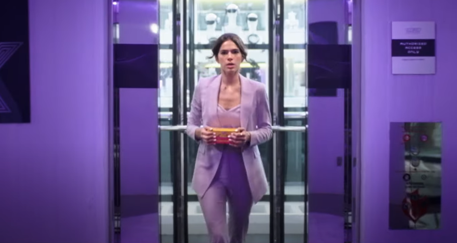 Bruna Marquezine é Jenny Kord em "Besouro Azul" / Warner Bros. Pictures