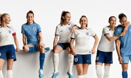 Seleção inglesa feminina debutará novo uniforme contra o Brasil