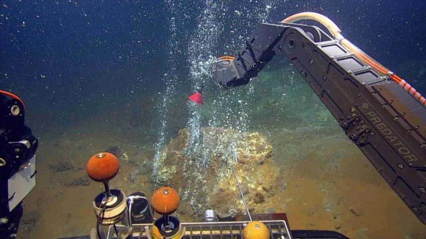 Santorini faz parte de um dos campos vulcânicos mais importantes da Europa / Ocean Exploration Trust/Divulgação