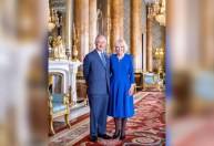 Buckingham divulga novas fotos do rei Charles III e da rainha Camilla antes da coroação