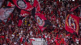Torcida do Flamengo durante partida