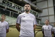 Pezzolano, ex-técnico do Cruzeiro, é anunciado por clube de Ronaldo na Espanha