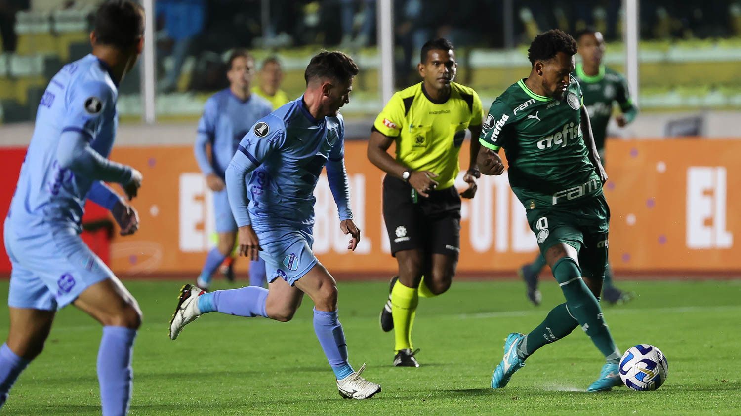 Volante Jaílson, do Palmeiras, foi expulso ainda na primeira etapa