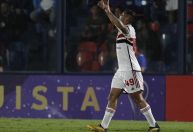 Após vitória, São Paulo sofre com problema em voo para deixar a Argentina