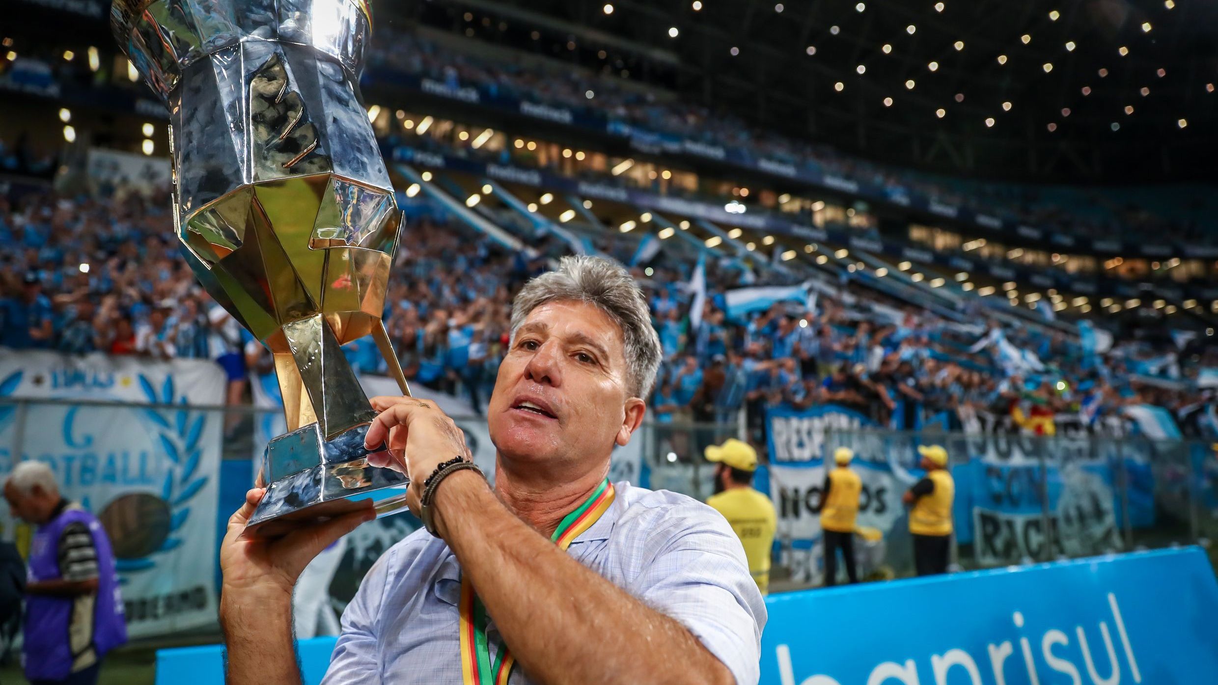 Renato Portaluppi comemora a conquista do Gauchão 2023 / Lucas Uebel/GrêmioFBPA