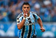 Renato Gaúcho confirma que Luis Suárez fica no Grêmio até dezembro