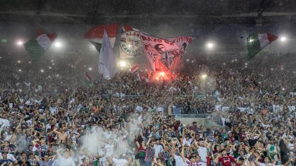 Torcida do Fluminense volta ao Maracanã para uma partida de Libertadores