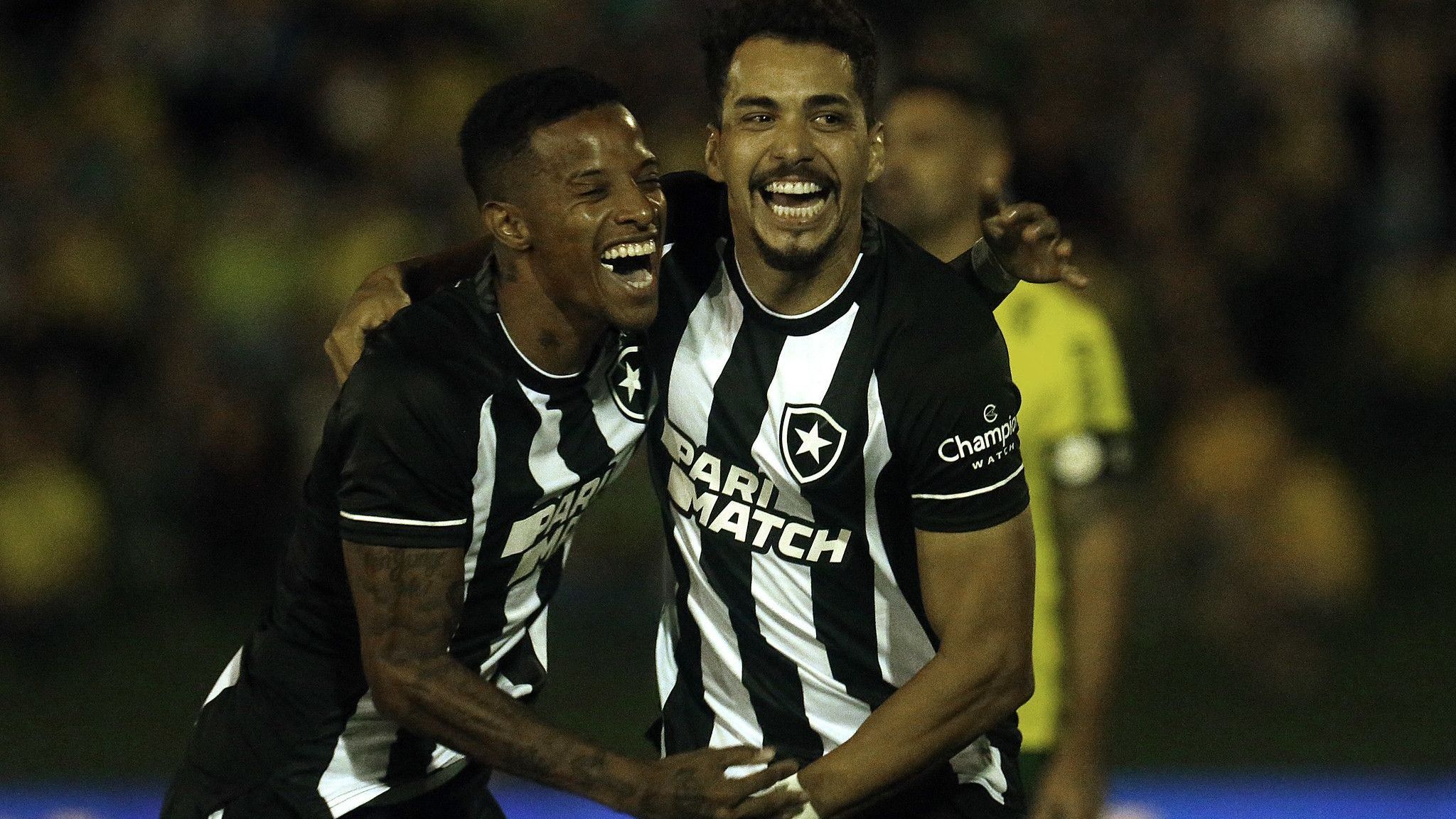 Eduardo marcou os dois gols do Botafogo em Erechim