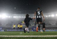 Família autoriza e Botafogo seguirá usando a marca Nilton Santos