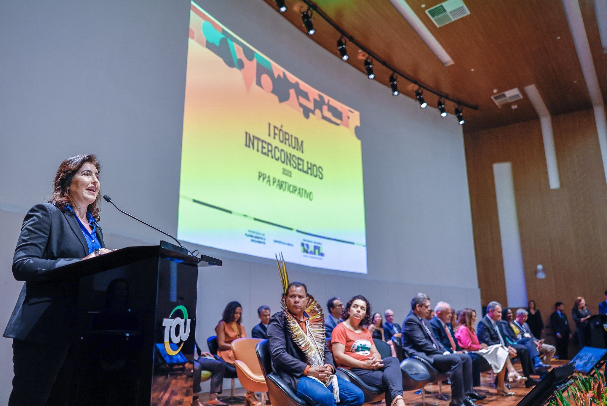A ministra Simone Tebet (Planejamento) durante cerimônia de lançamento do processo de elaboração do PPA Participativo