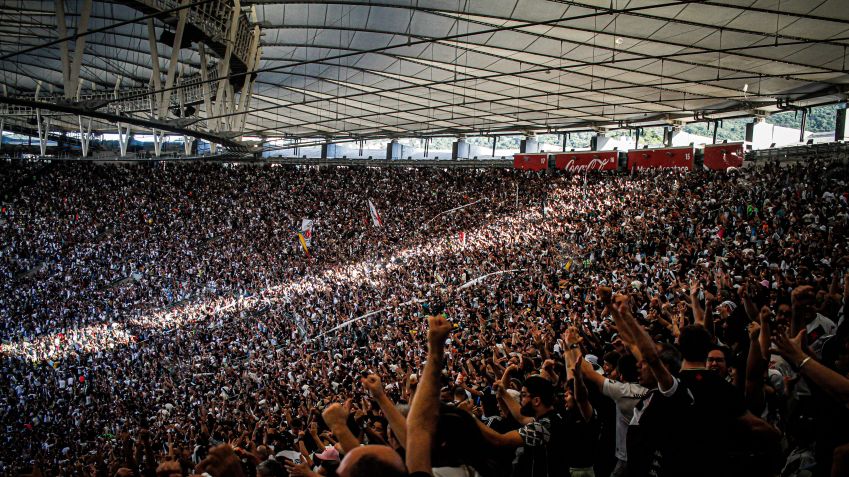 Torcida do Vasco lotou o Maracanã na partida contra o Palmeiras / Matheus Lima/Vasco
