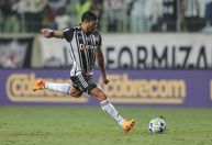 Hulk decide e Atlético-MG vence a primeira no Brasileirão