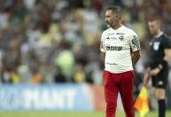 Flamengo anuncia a demissão do técnico Vítor Pereira