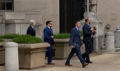 Advogados de filho de Biden se reúnem com Departamento de Justiça 