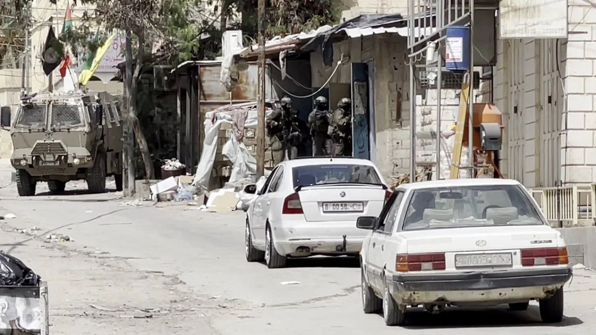 Imagem de destaque do post: Forças isarelenses matam palestino de 15 anos em campo de refugiados 
