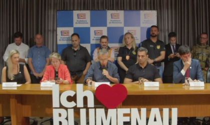 Todas as crianças que morreram eram filhos únicos, diz prefeito de Blumenau