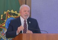 Lula diz que ninguém entrará no Palácio do Planalto sem vacina