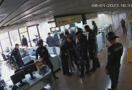 Novas imagens mostram tropa do GSI rindo e conversando durante invasão do Planalto