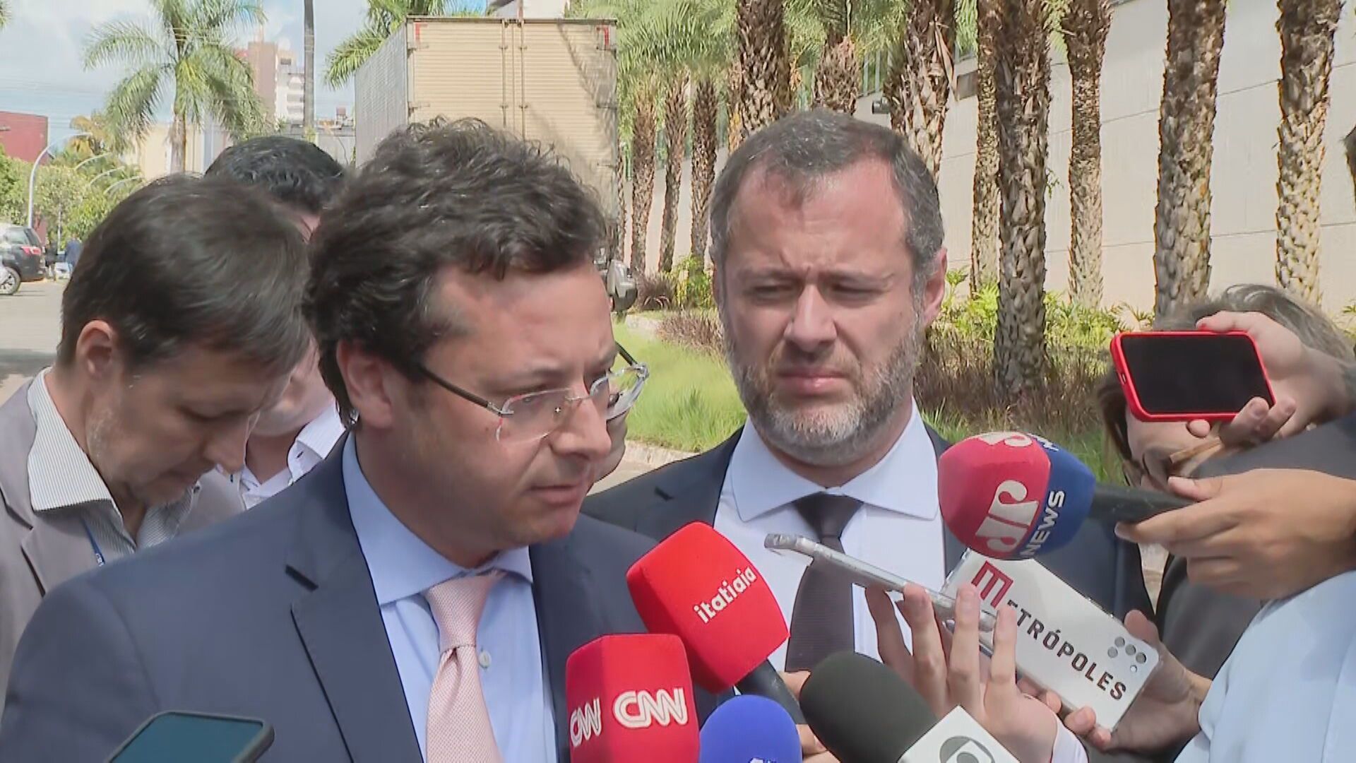 BR_CNN_260423_LIVE_CLEAN_frame_234584
