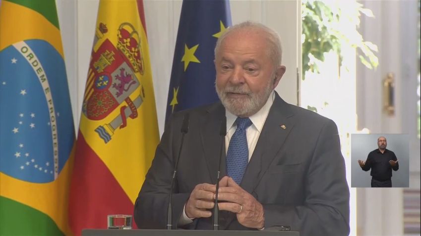 Lula discursa em evento com o premiê da Espanha, Pedro Sanchez / CNN Reprodução