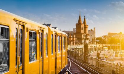 U-Bahn with Oberbaum Bridge at sunset, Berlin Friedrichshain-Kreuzberg, Germany
