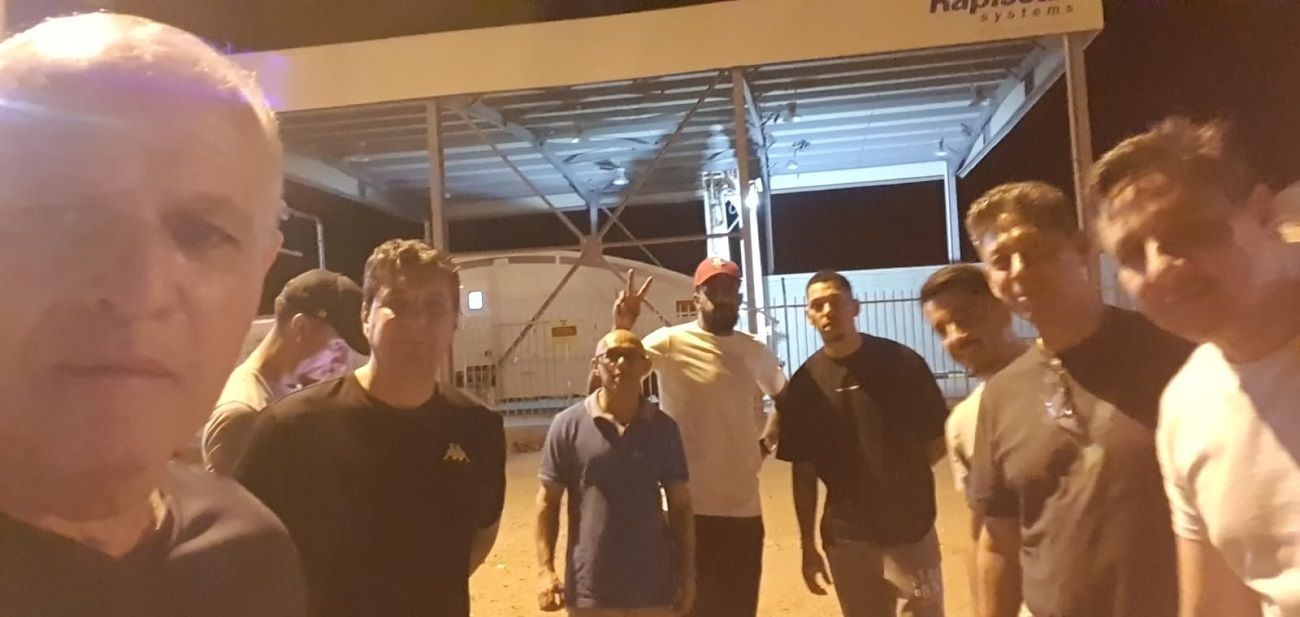 Brasilieiros reunidos na fronteira entre Sudão e o Egito / Arquivo pessoal/Esdras Lopes