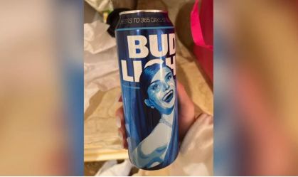 Imagem de destaque do post: Anúncio de marca de cerveja é exemplo de que publicidade inclusiva é lucrativo para negócios, dizem especialistas