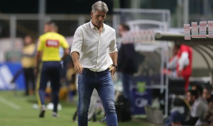 Sincerão? Técnico do Grêmio reclama do time e duvida de títulos em 2023