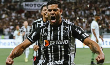 Ex-treinador do Atlético-MG tenta tirar Hulk do Brasil
