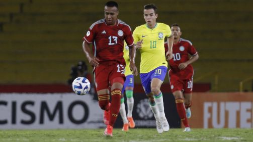 Dudu, do Athletico, marcou o primeiro gol da Seleção Sub-17